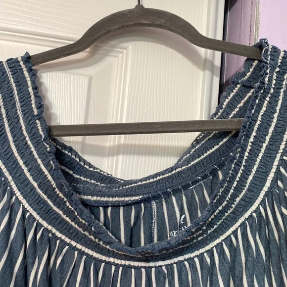 2 American Eagle Off the Shoulder Striped Tshirts - Picture 7 of 8